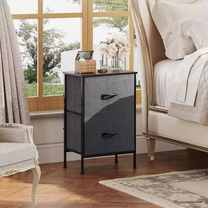 Nachttisch-Set aus 2 Stück, Kommode mit 2 Schubladen fürs Schlafzimmer, Schlafzimmermöbel, Nachttisch, Beistelltisch mit Stoffkörben für Schlafzimmer und Kleiderschrank