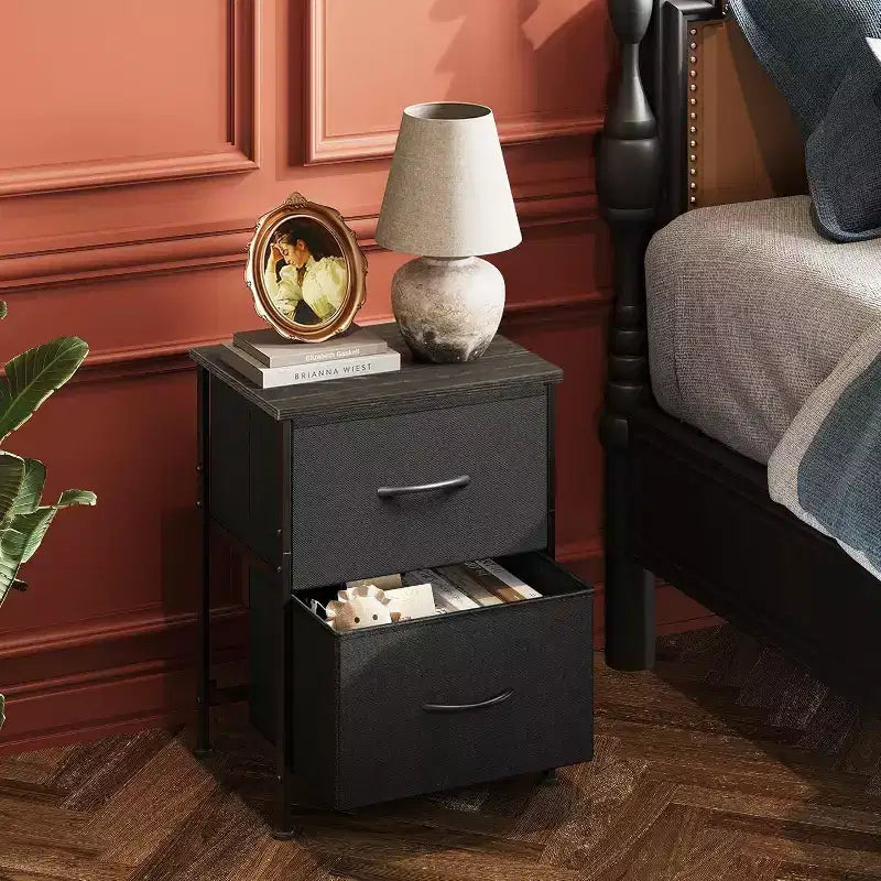 Ensemble de 2 tables de chevet, commode à 2 tiroirs pour chambre, meuble de chevet, table d’appoint avec paniers en tissu pour chambre ou placard