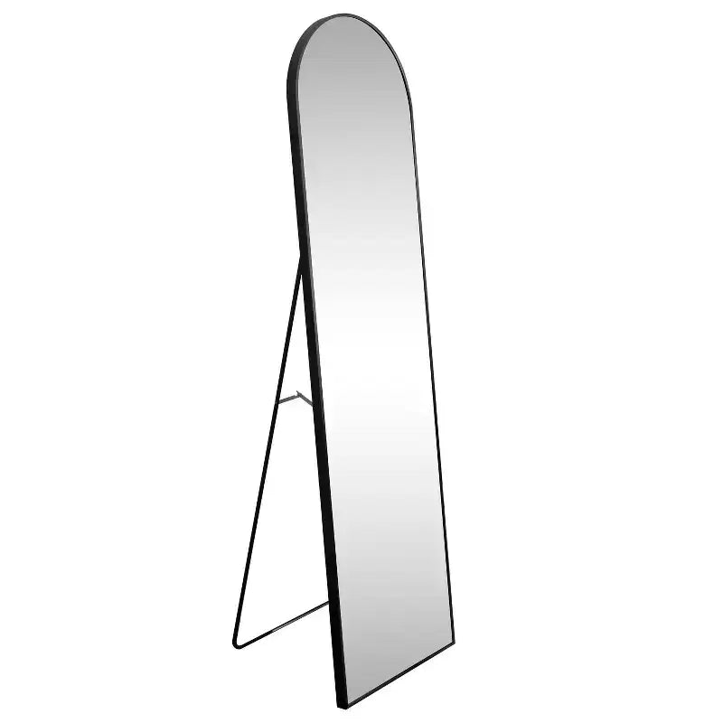 Wandspiegel mit gewölbtem Metallrahmen