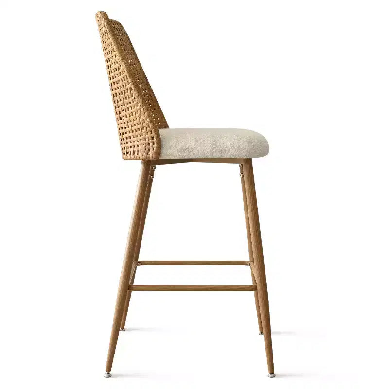 Set aus 4 Bouclé-Rattan-Thekenhockern, 27 Zoll hohe gepolsterte Barstühle mit Rattanlehne für Kücheninsel oder Frühstückstheke