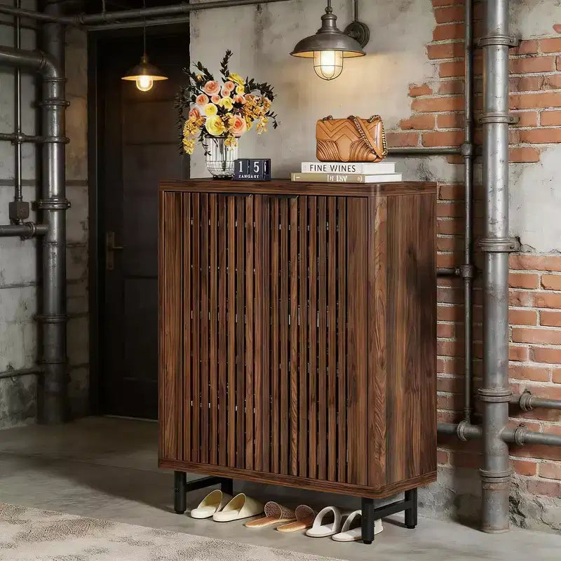 Meuble à chaussures en bois à 6 niveaux avec portes à persiennes et étagères réglables