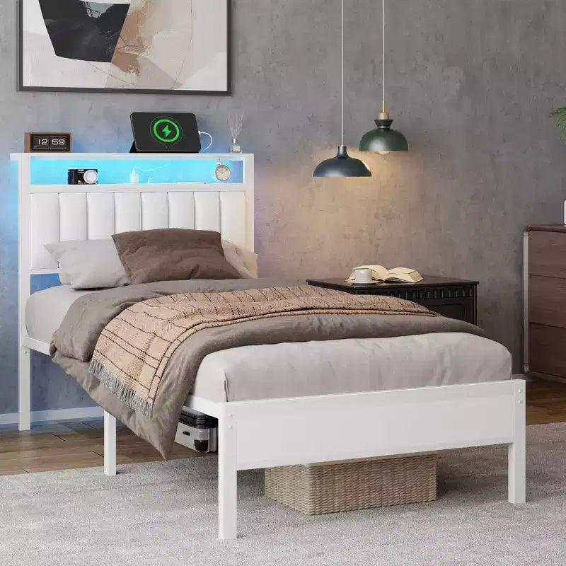 Cadre de lit simple blanc moderne avec station de recharge, éclairage LED, tête de lit rembourrée avec rangement, lit plateforme sans sommier nécessaire, pour chambre d’adolescent ou de jeu vidéo